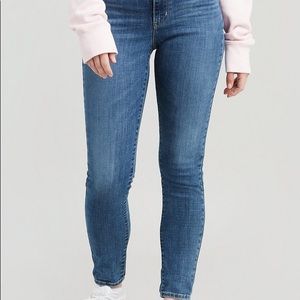 High Rise Skinny Levis Jeans